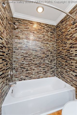 1512 Ravinia Road, Charleston, WV 25314