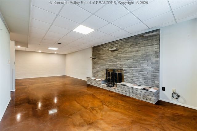 1512 Ravinia Road, Charleston, WV 25314