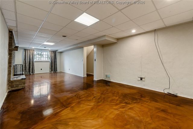 1512 Ravinia Road, Charleston, WV 25314