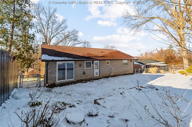 1512 Ravinia Road, Charleston, WV 25314