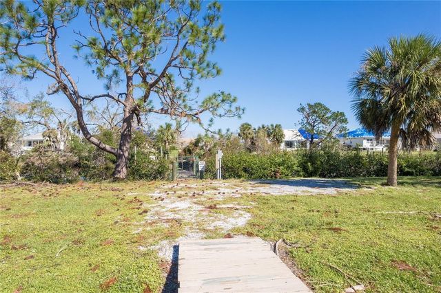 10121 CREEKSIDE DRIVE, Placida, FL 33946