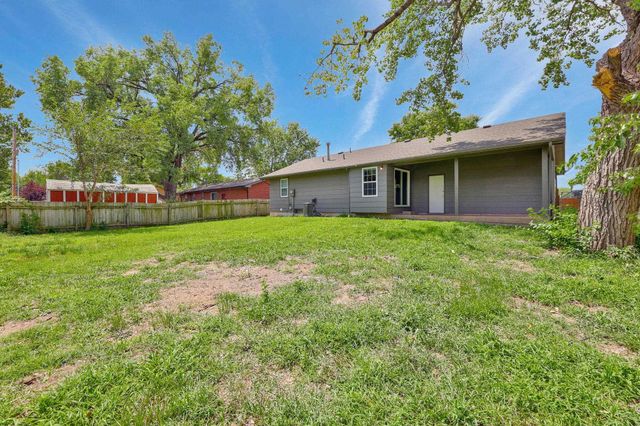 2908 S Custer, Wichita, KS 67217