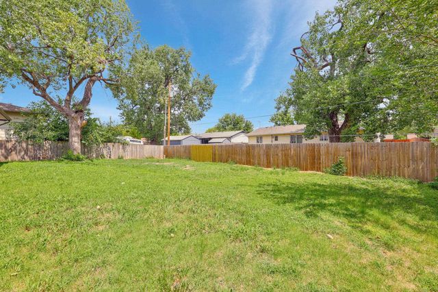 2908 S Custer, Wichita, KS 67217