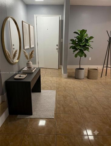 6950 W 6th Avenue 308, Hialeah, FL 33014