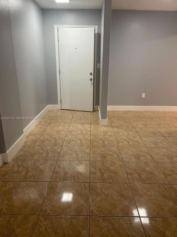 6950 W 6th Avenue 308, Hialeah, FL 33014