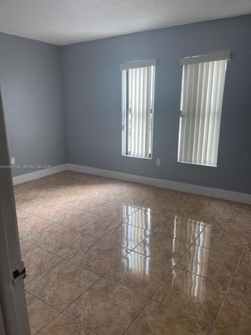 6950 W 6th Avenue 308, Hialeah, FL 33014