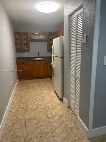6950 W 6th Avenue 308, Hialeah, FL 33014