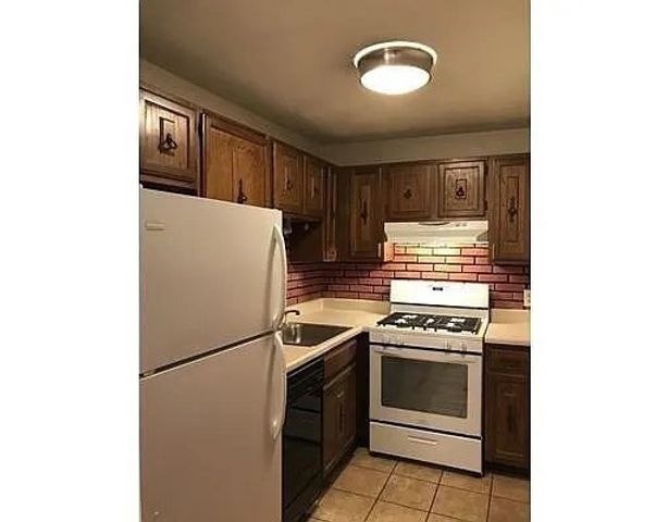 11 Kenmar Dr 11, Billerica, MA 01821