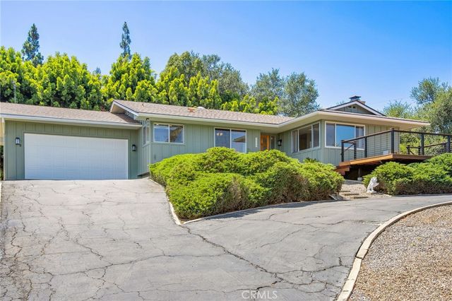 1776 Saint Peters, Fallbrook, CA 92028