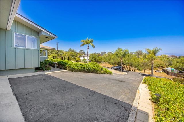 1776 Saint Peters, Fallbrook, CA 92028