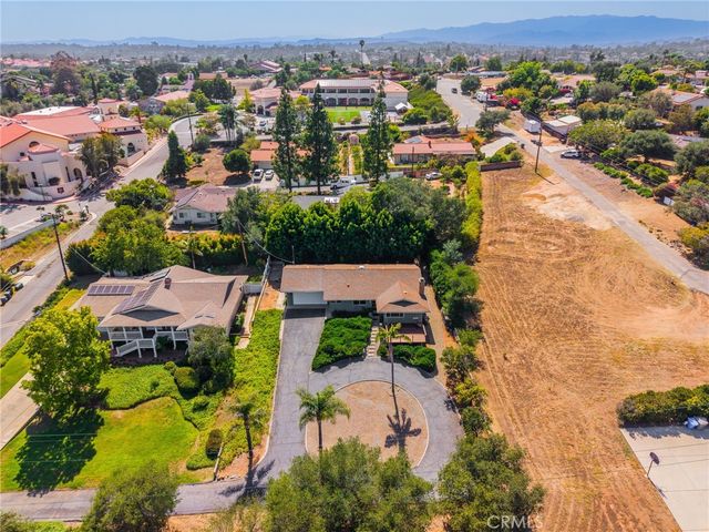 1776 Saint Peters, Fallbrook, CA 92028