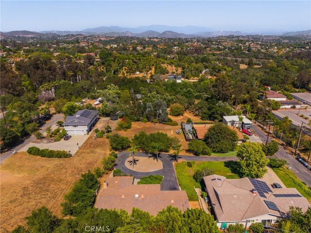 1776 Saint Peters, Fallbrook, CA 92028