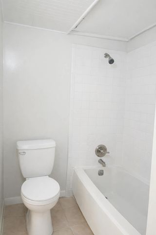 3035 Walnut Bend Lane 26, Houston, TX 77042