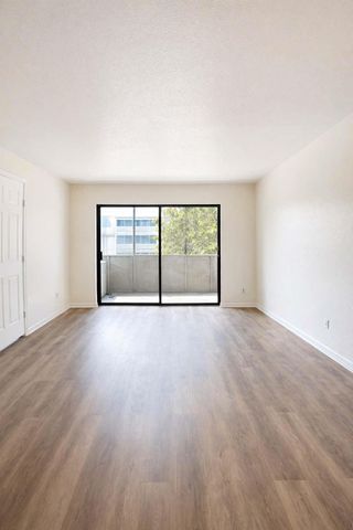 3035 Walnut Bend Lane 26, Houston, TX 77042