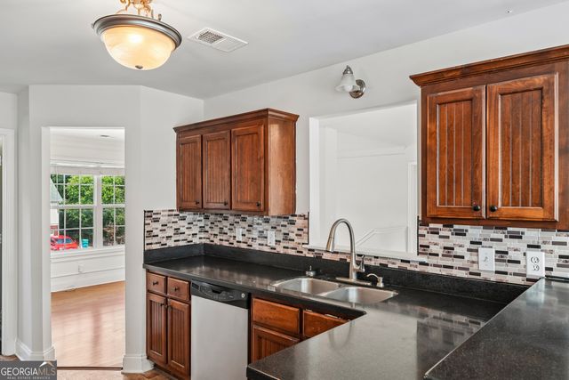 70 Feldspar Drive, Jefferson, GA 30549