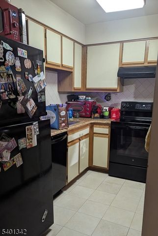 19 Plauderville Ave 110, Garfield City, NJ 07026