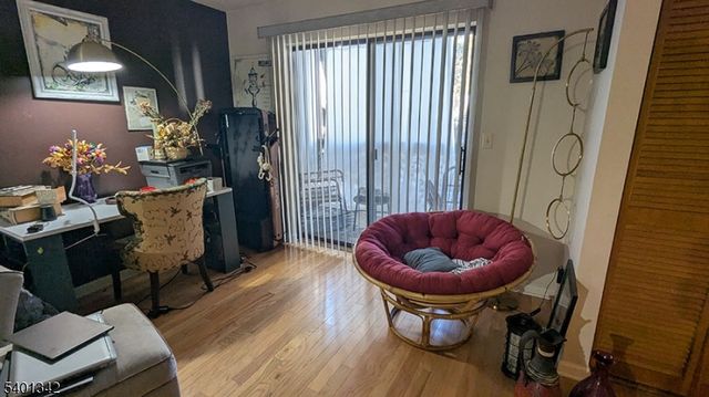 19 Plauderville Ave 110, Garfield City, NJ 07026