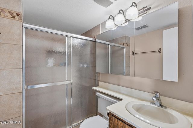 2031 E VISTA Drive, Phoenix, AZ 85022