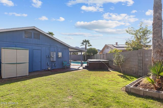 2031 E VISTA Drive, Phoenix, AZ 85022