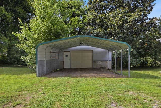 56 Meacham Road, Rossville, GA 30741