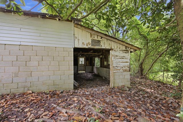 56 Meacham Road, Rossville, GA 30741