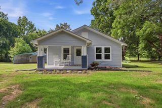 56 Meacham Road, Rossville, GA 30741