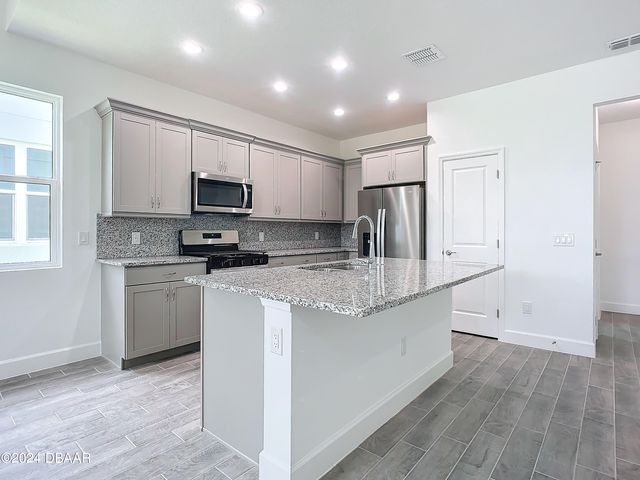 245 Gypsy Palace Lane, Daytona Beach, FL 32124