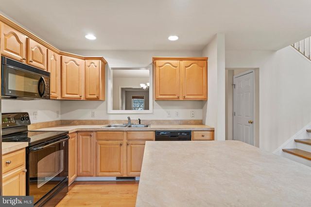 178 MAPLETON DR, Harrisburg, PA 17112