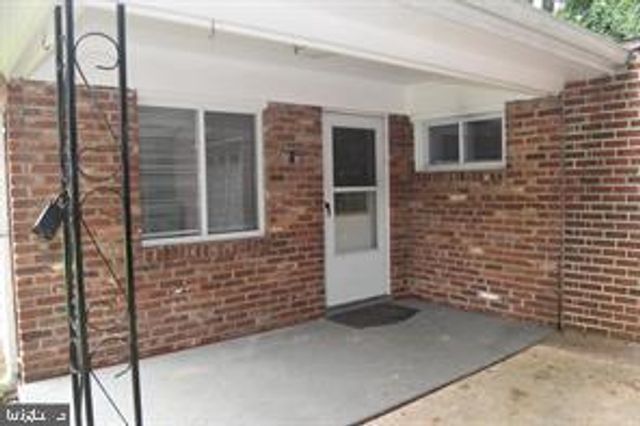 7221 BARRY RD, Alexandria, VA 22315