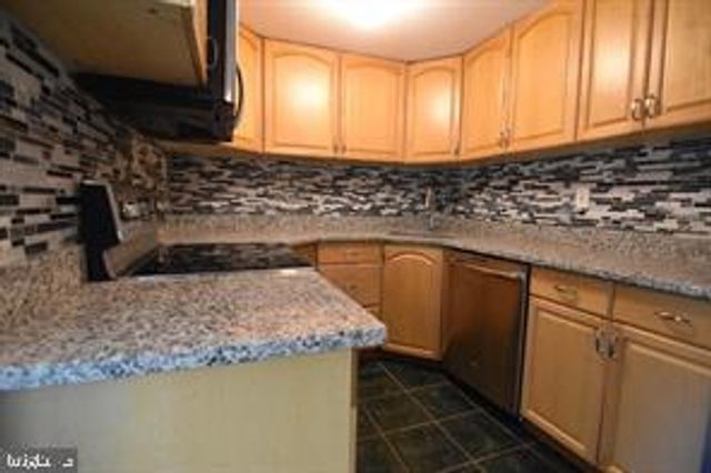 7221 BARRY RD, Alexandria, VA 22315