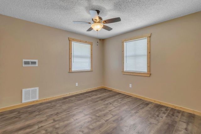 241 Bluff Drive, Livingston, TX 77351