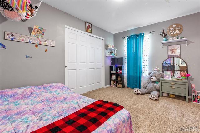90 Willow Springs Drive, Moscow Mills, MO 63362