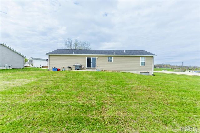 90 Willow Springs Drive, Moscow Mills, MO 63362