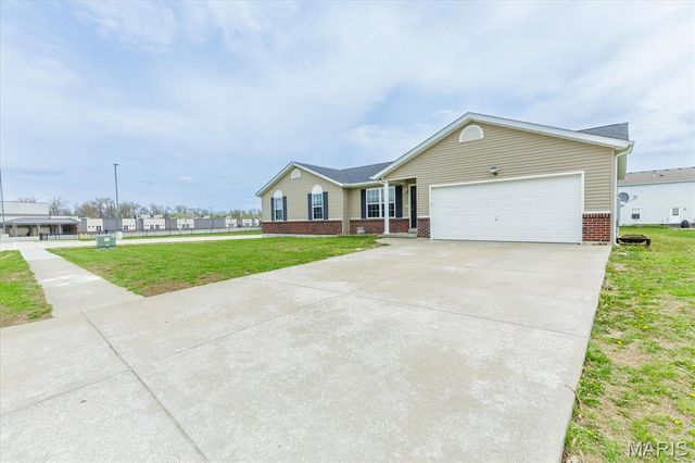 90 Willow Springs Drive, Moscow Mills, MO 63362