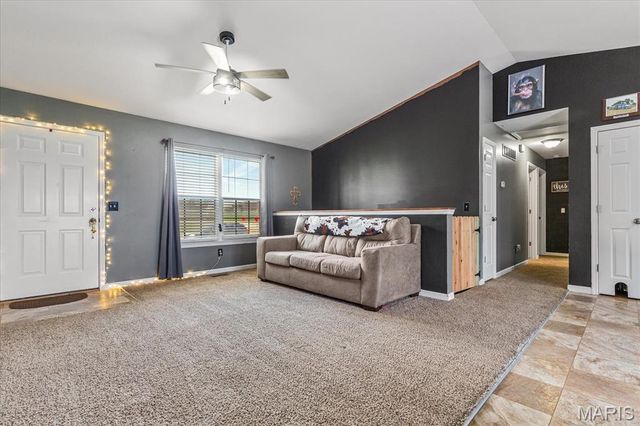 90 Willow Springs Drive, Moscow Mills, MO 63362