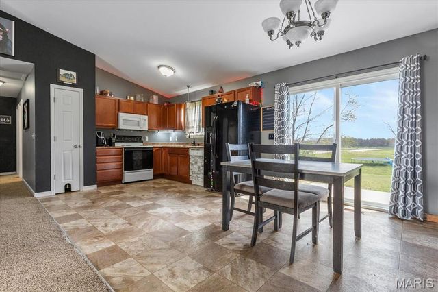 90 Willow Springs Drive, Moscow Mills, MO 63362