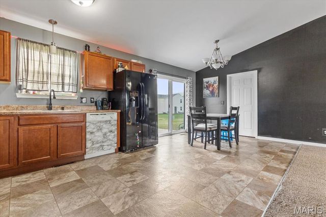 90 Willow Springs Drive, Moscow Mills, MO 63362
