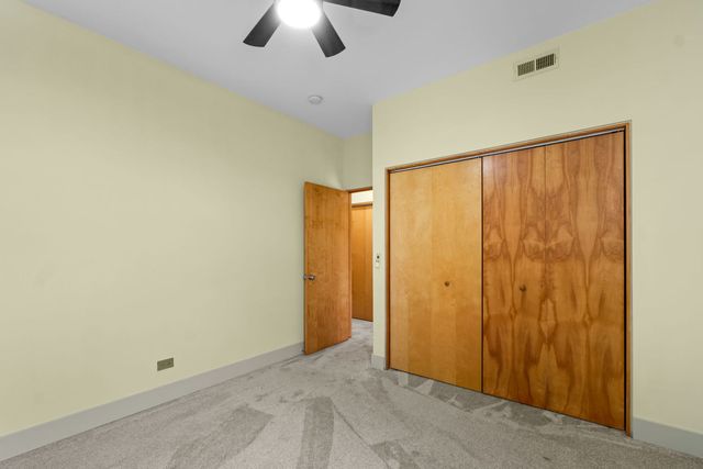 7349 Madison Street E, Forest Park, IL 60130