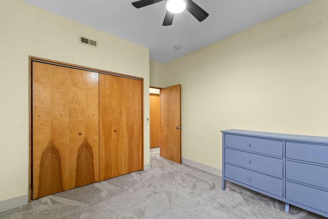 7349 Madison Street E, Forest Park, IL 60130