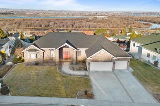 312 Rockwood Drive, Richland, WA 99352