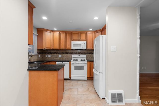 3832 Louis Street, St Louis, MO 63116