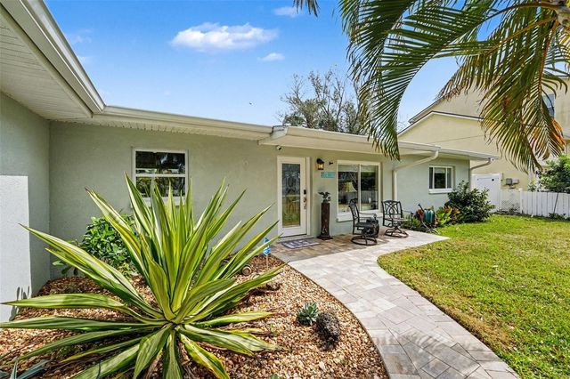 339 SHORE DRIVE E, Oldsmar, FL 34677