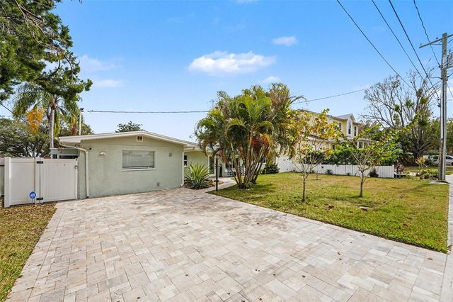 339 SHORE DRIVE E, Oldsmar, FL 34677