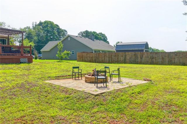 204 Lynn Road, Bethlehem, GA 30620