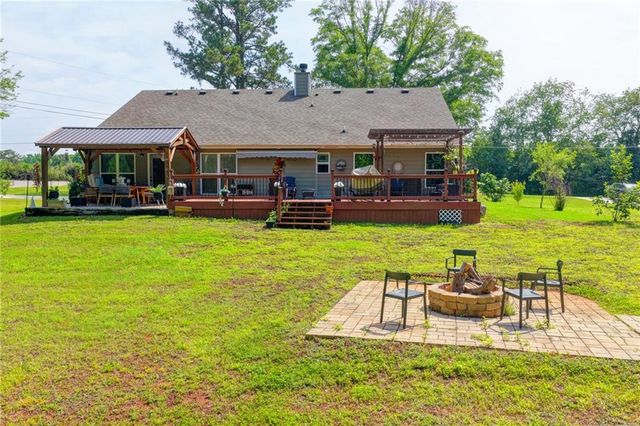 204 Lynn Road, Bethlehem, GA 30620