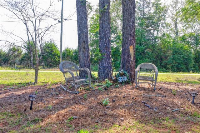 204 Lynn Road, Bethlehem, GA 30620