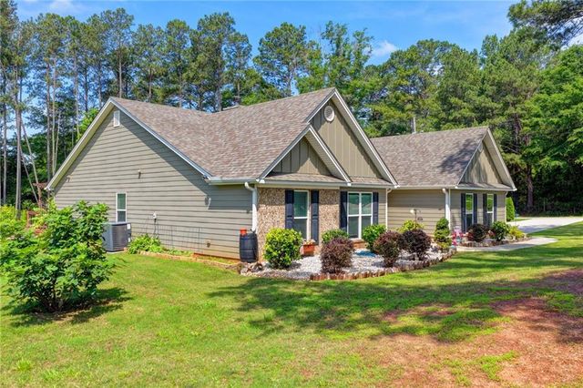 204 Lynn Road, Bethlehem, GA 30620