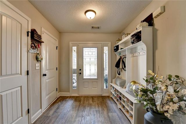 204 Lynn Road, Bethlehem, GA 30620