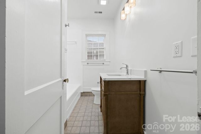 2112 Crescent Avenue 4, Charlotte, NC 28207