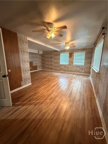 2206 N Fernwood Drive, Savannah, GA 31404
